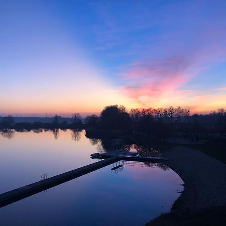 Hotel & Restaurant Haus Am See Locknitz Bagian luar foto
