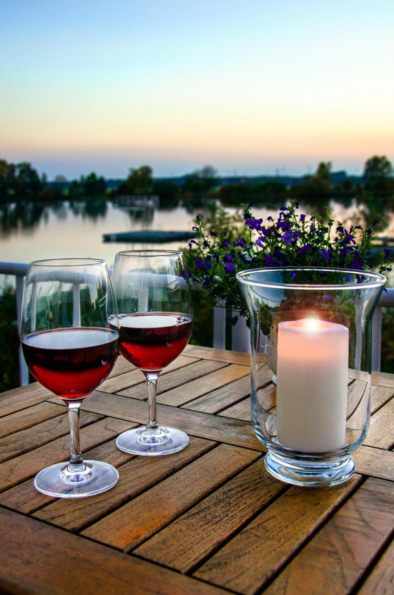 Hotel & Restaurant Haus Am See Locknitz Bagian luar foto